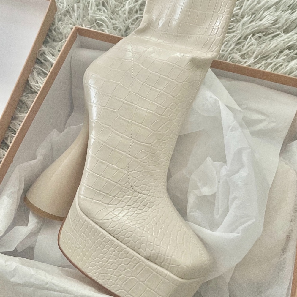 New!! Never been worn